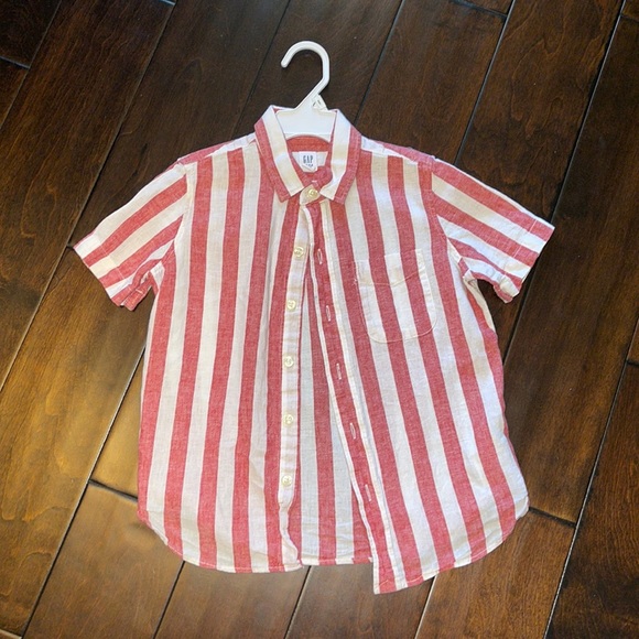 GAP button down - Picture 1 of 3